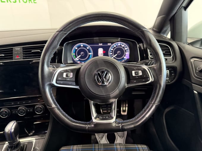 2025 Volkswagen Golf