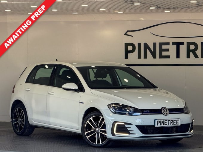 2025 Volkswagen Golf