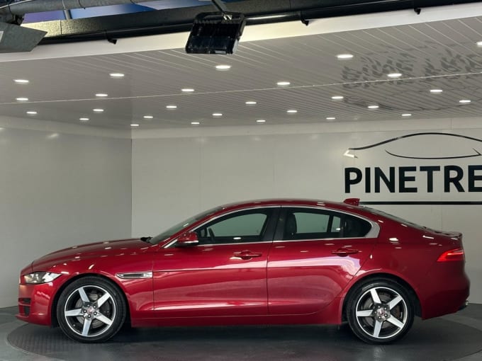 2025 Jaguar Xe