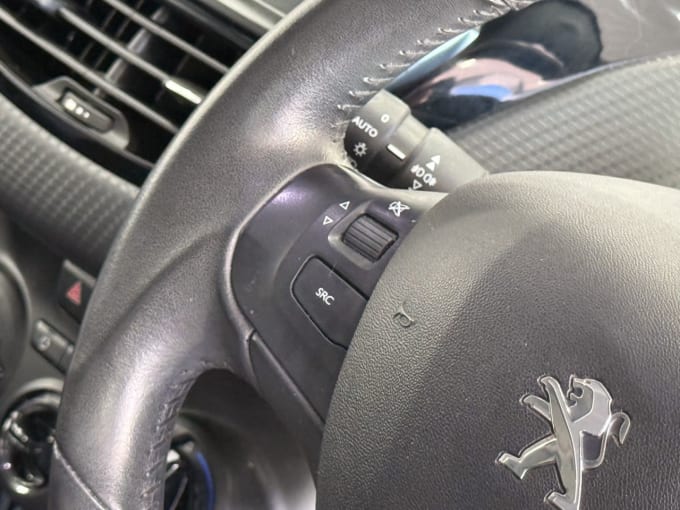 2025 Peugeot 2008