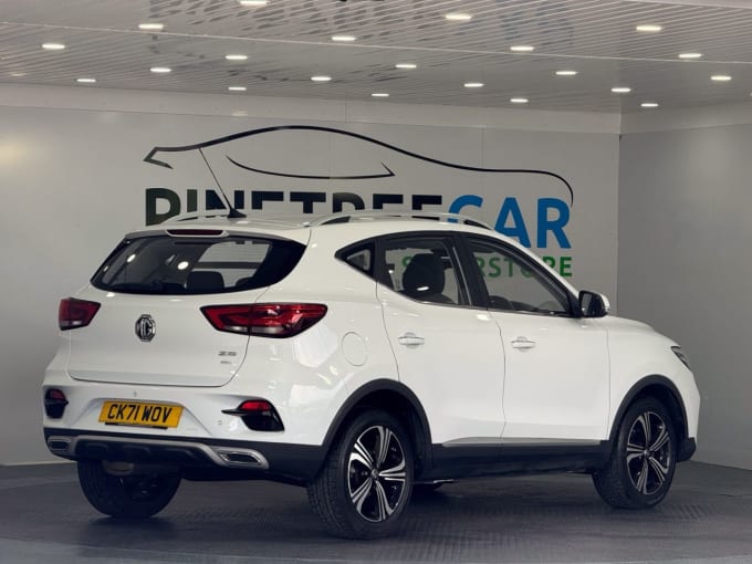 2025 Mg Mg Zs