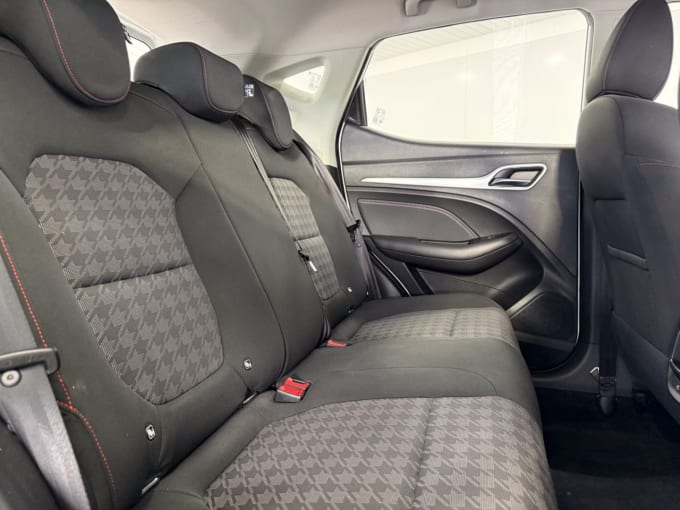 2025 Mg Mg Zs
