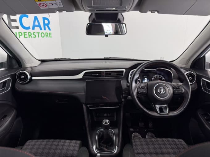 2025 Mg Mg Zs