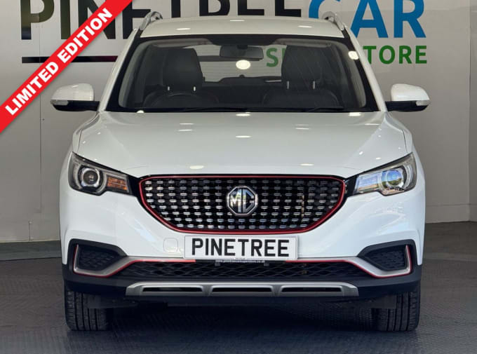2025 Mg Mg Zs