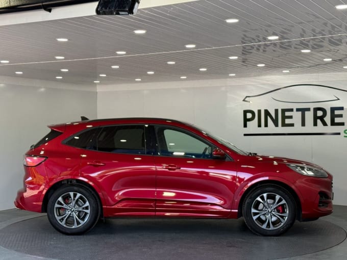 2025 Ford Kuga