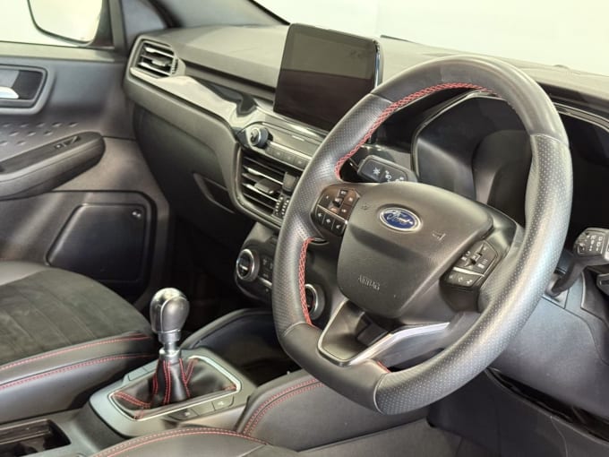 2025 Ford Kuga