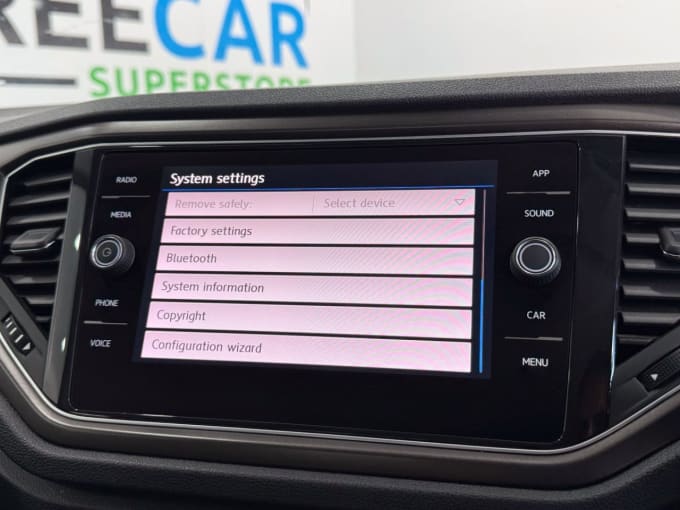 2025 Volkswagen T-roc
