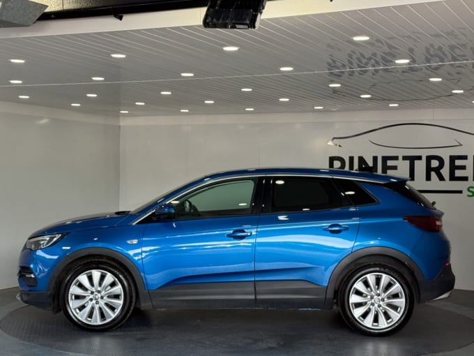 2025 Vauxhall Grandland X