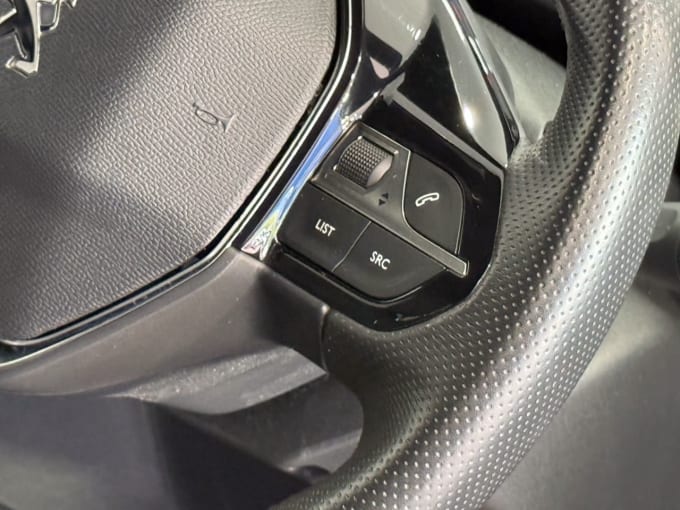 2025 Peugeot 3008