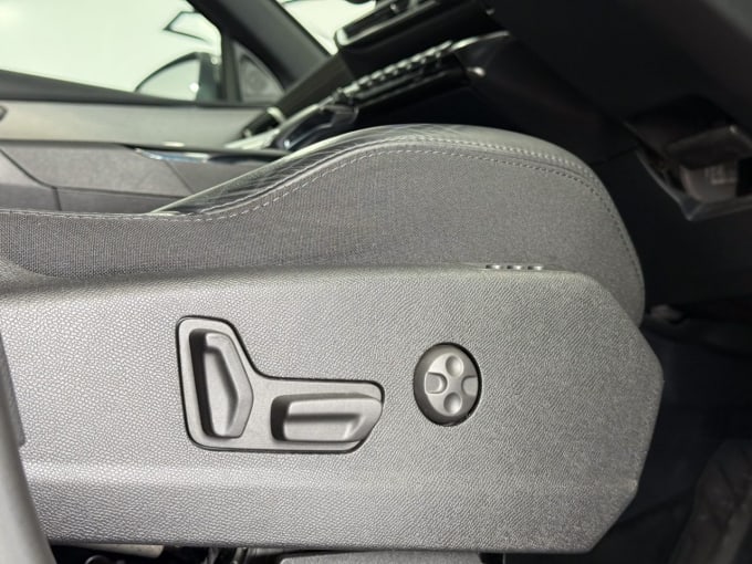 2025 Peugeot 3008