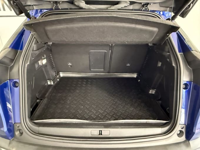 2025 Peugeot 3008