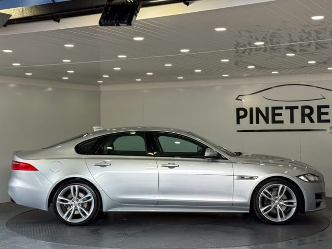 2025 Jaguar Xf