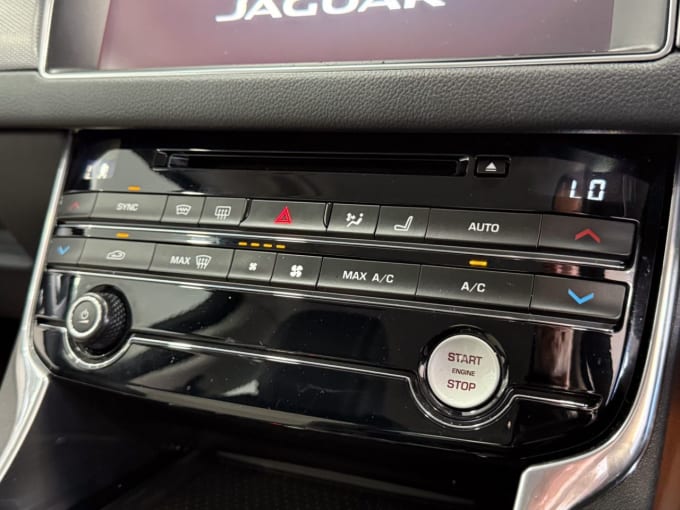 2025 Jaguar Xf