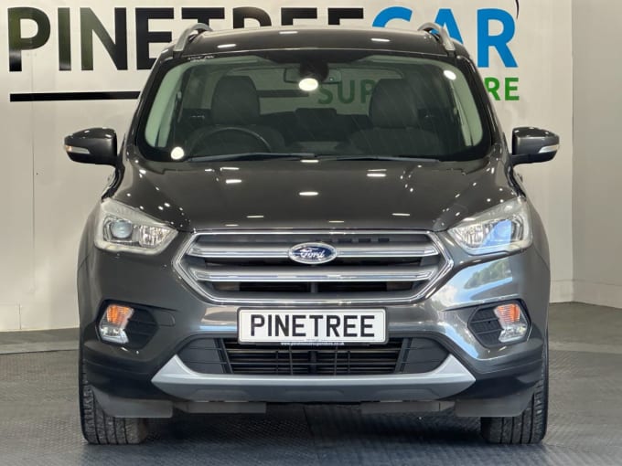 2025 Ford Kuga
