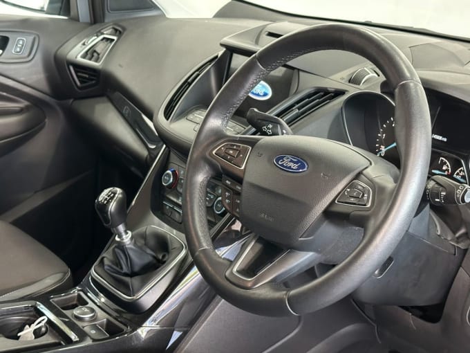 2025 Ford Kuga