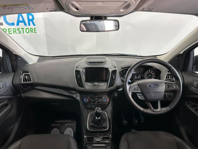 2025 Ford Kuga
