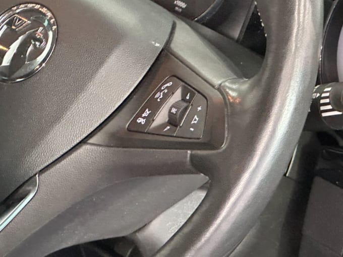 2025 Vauxhall Astra