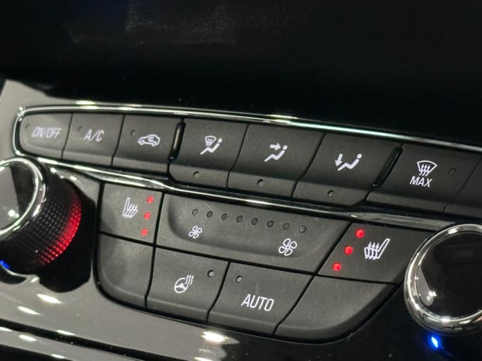 2025 Vauxhall Astra