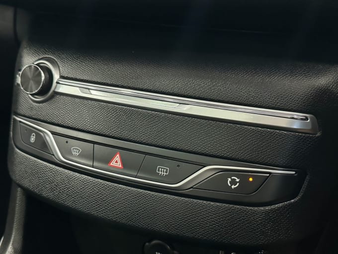 2025 Peugeot 308