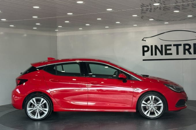 2025 Vauxhall Astra