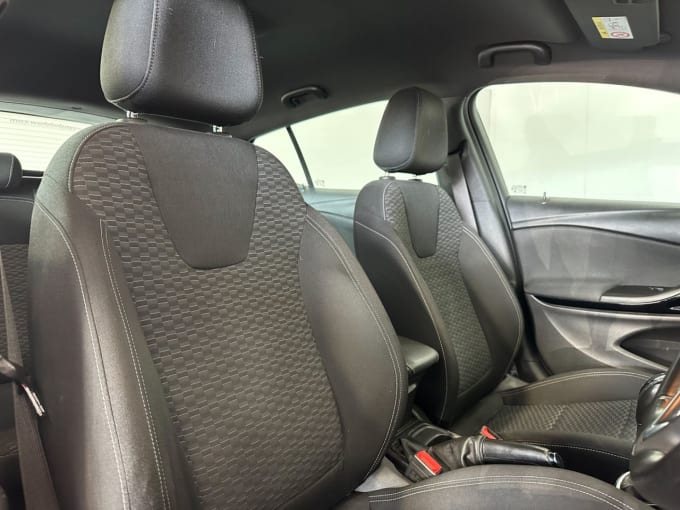2025 Vauxhall Astra