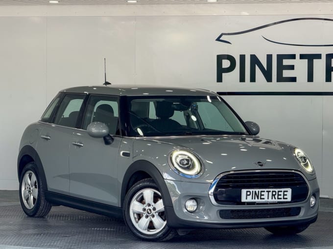 2025 Mini Hatch