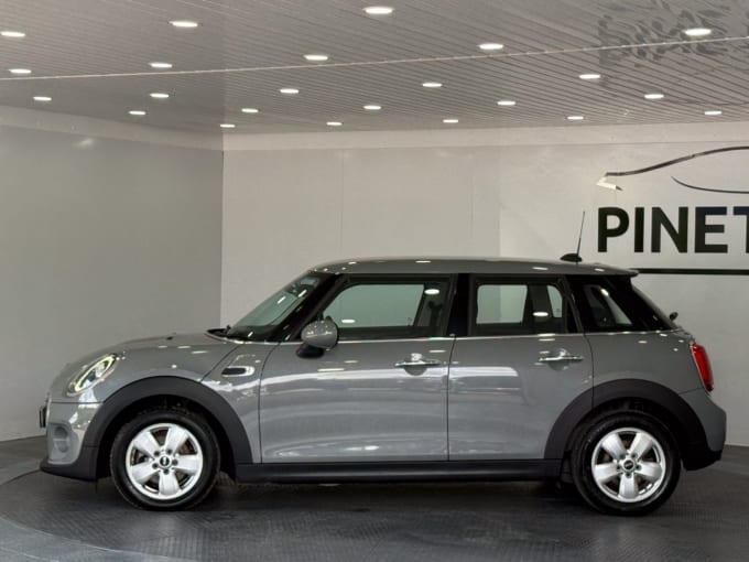 2025 Mini Hatch