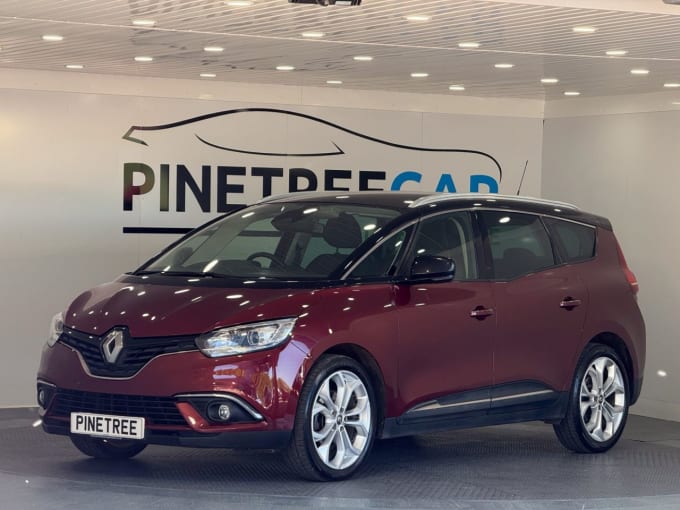 2025 Renault Grand Scenic