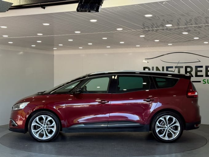 2025 Renault Grand Scenic