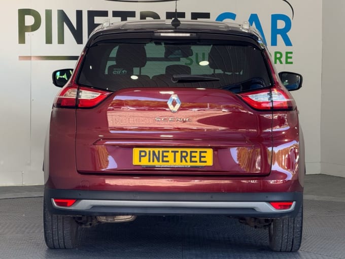 2025 Renault Grand Scenic