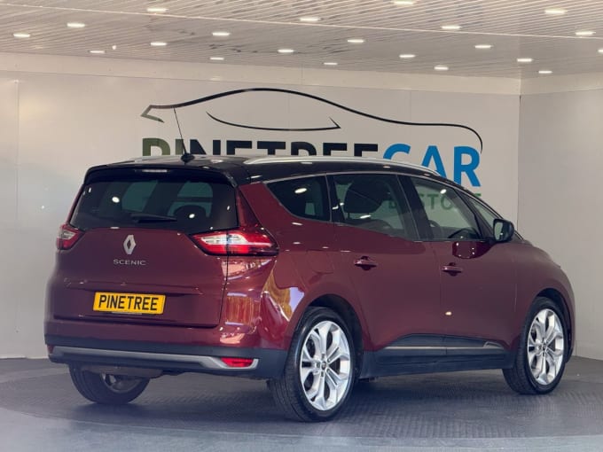 2025 Renault Grand Scenic