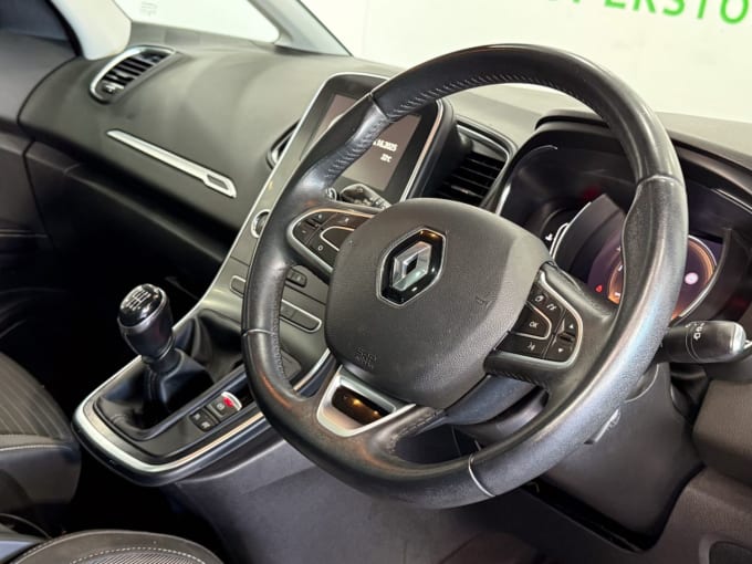 2025 Renault Grand Scenic