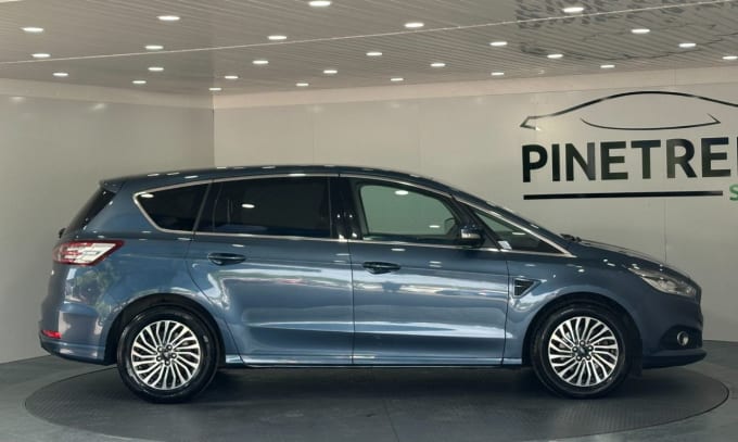 2019 Ford S-max