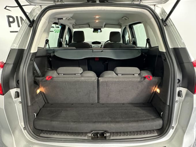 2025 Ford Grand C-max