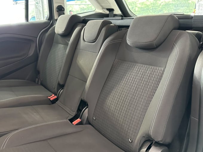 2025 Ford Grand C-max