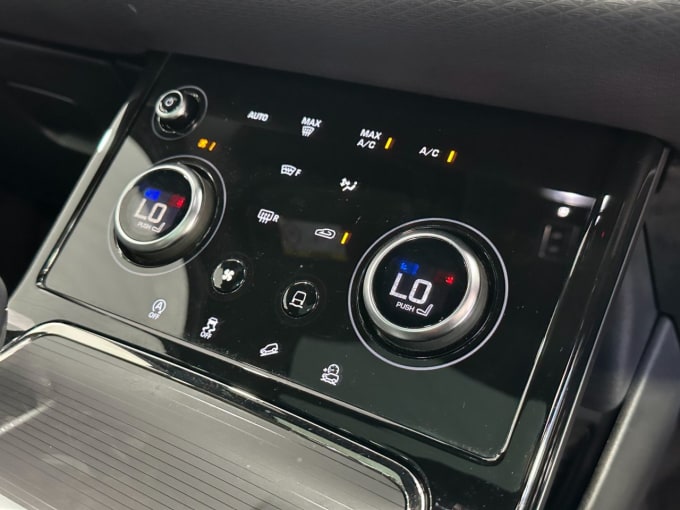 2025 Land Rover Range Rover Evoque