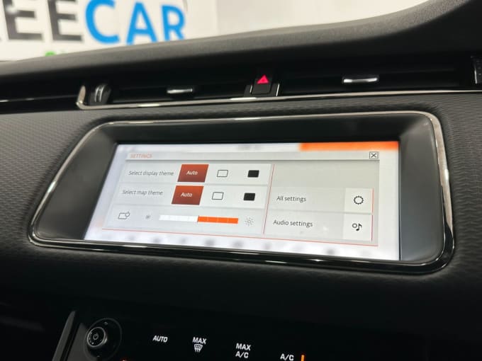 2025 Land Rover Range Rover Evoque