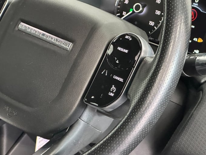 2025 Land Rover Range Rover Evoque
