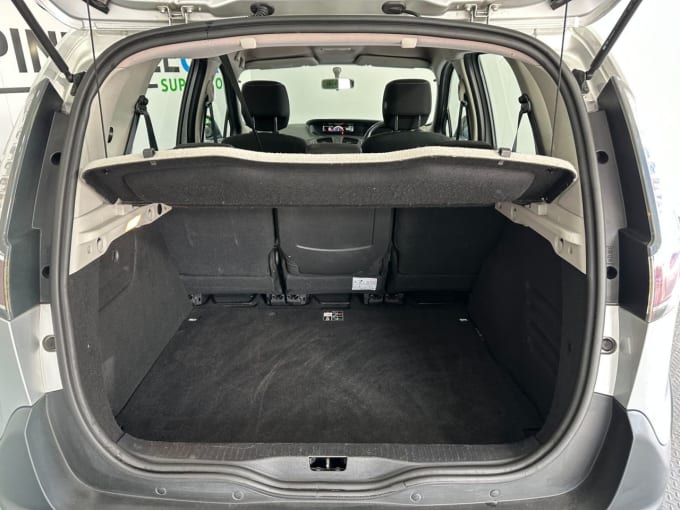 2014 Renault Scenic