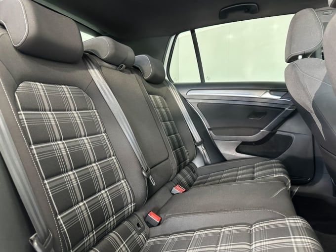 2025 Volkswagen Golf