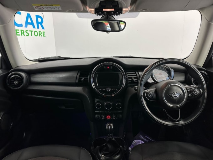 2025 Mini Hatch