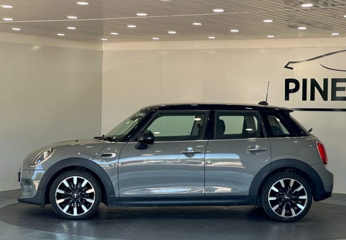 2025 Mini Hatch
