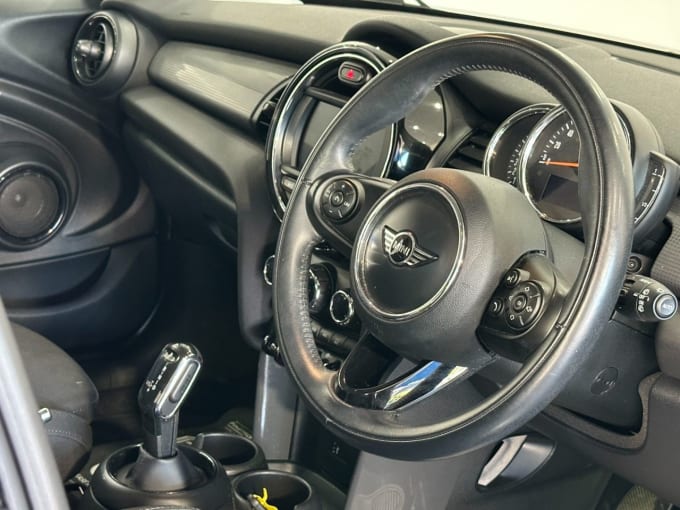 2025 Mini Hatch