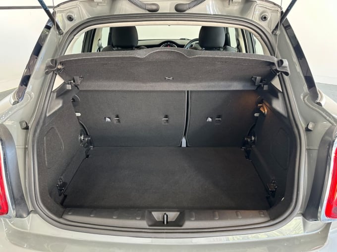 2025 Mini Hatch