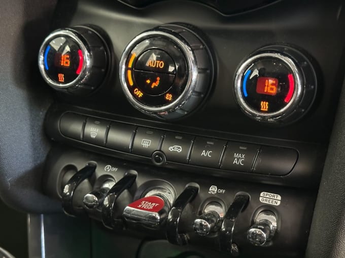 2025 Mini Hatch