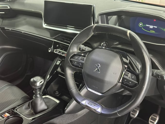 2025 Peugeot 2008