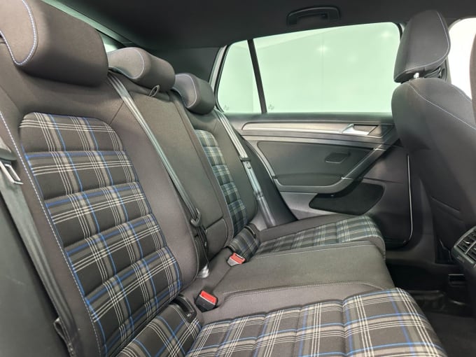 2025 Volkswagen Golf