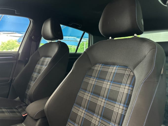 2025 Volkswagen Golf