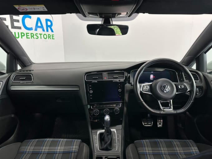 2025 Volkswagen Golf