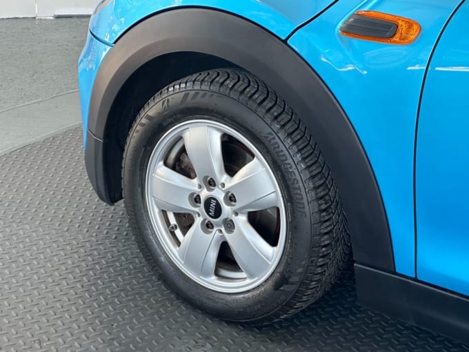 2025 Mini Hatch